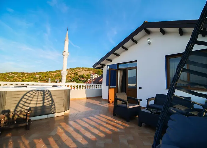 The Blue House Široka